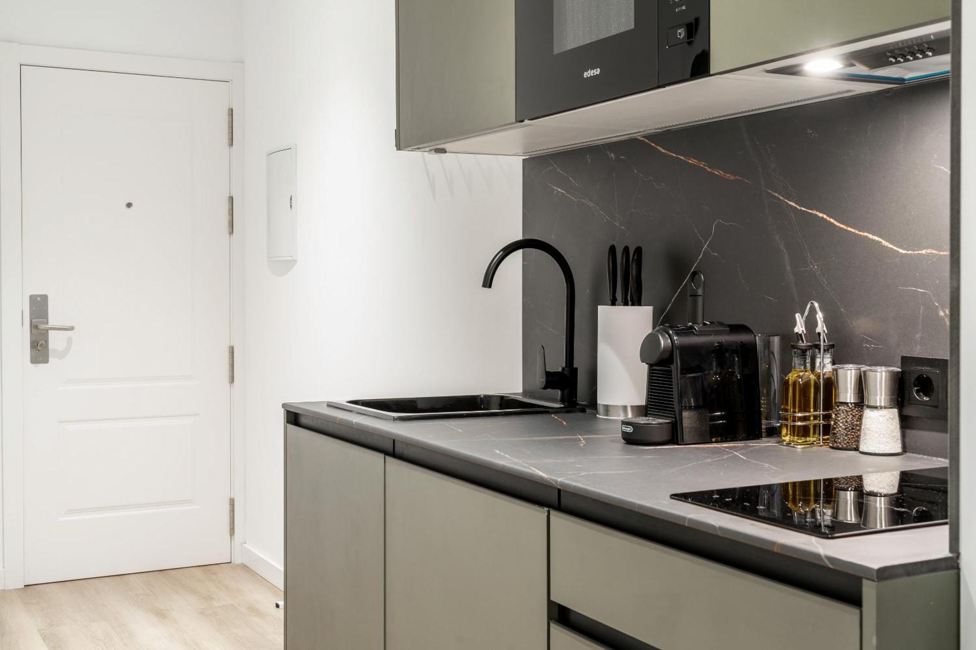 Limehome Malaga Calle Victoria Rom bilde