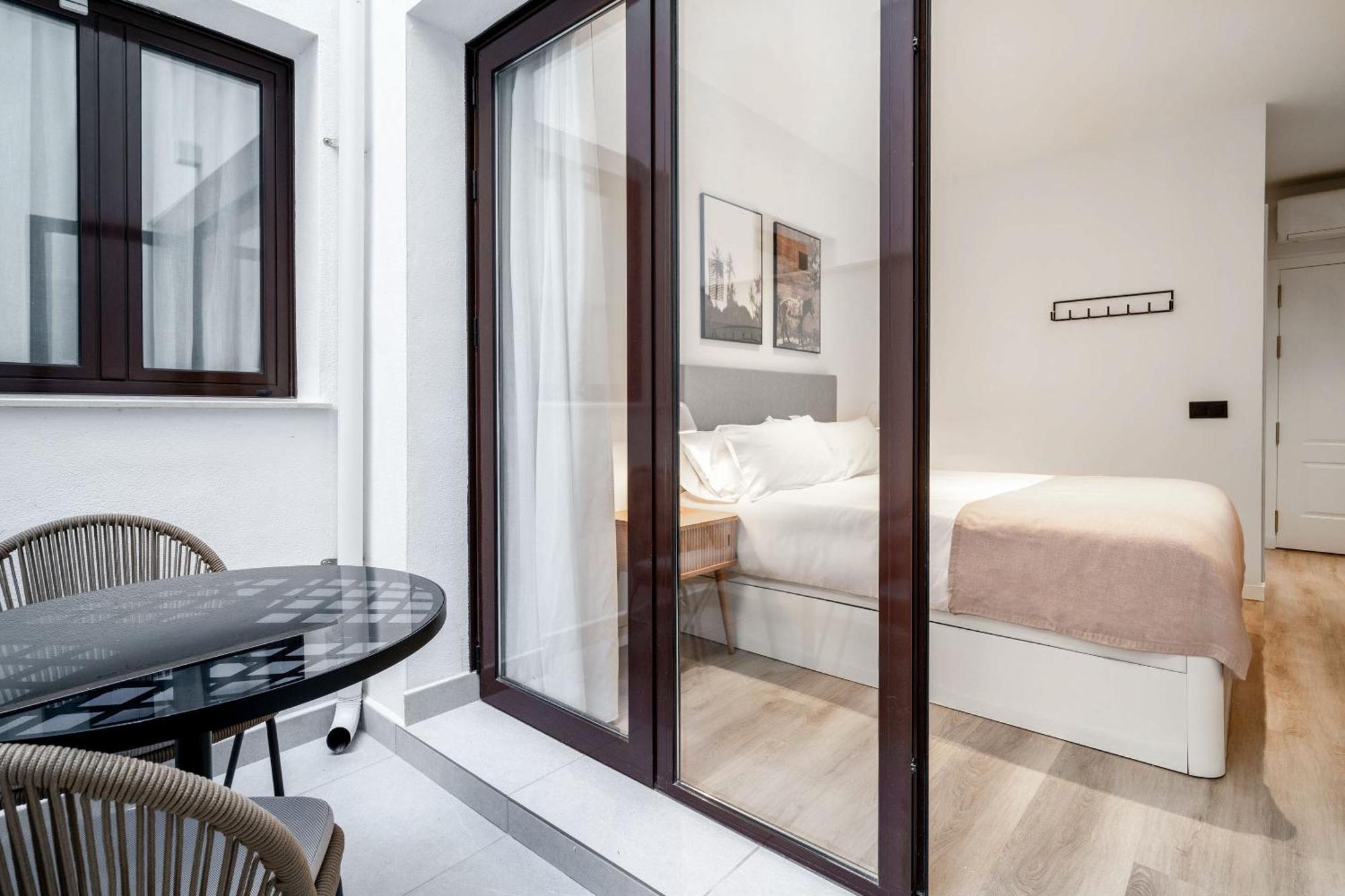 Limehome Malaga Calle Victoria Eksteriør bilde